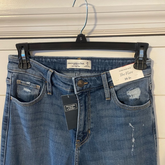 Abercrombie & Fitch Flare jeans - Picture 2 of 2